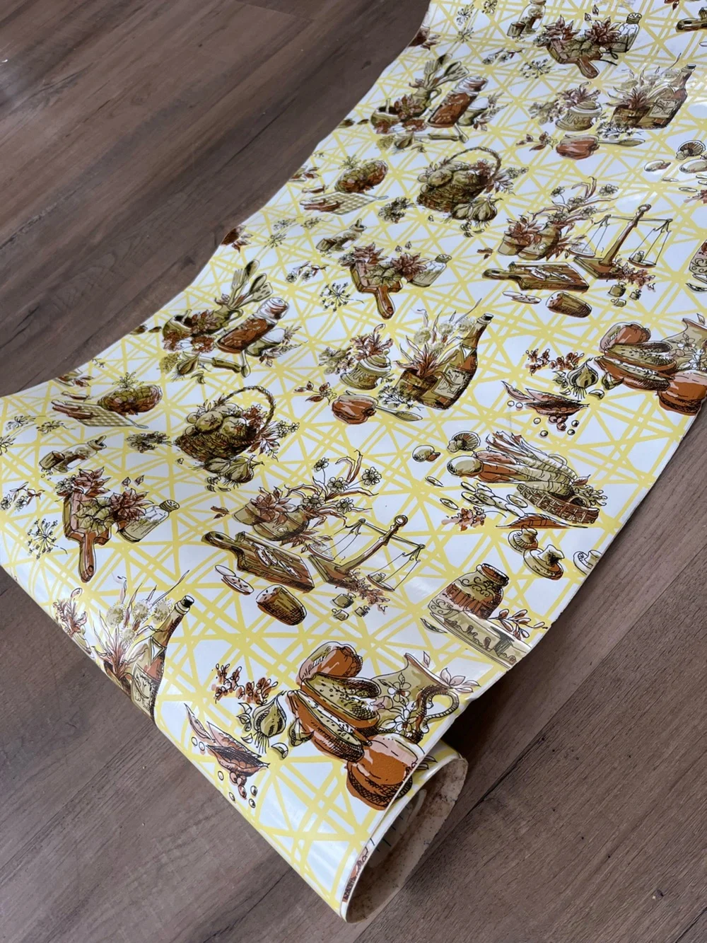 Vintage 70’s Kwik Kover kitch kitchen contact paper roll